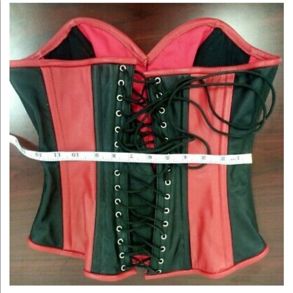Anita Berg corset size small. Leather corset. - Picture 4 of 7